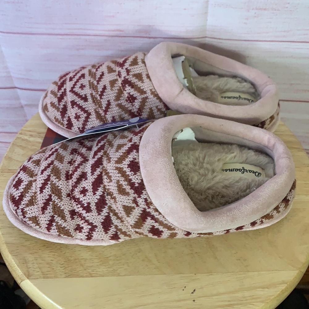 Dearfoams‎ NWT Pink Slippers Size M (US 7-8)